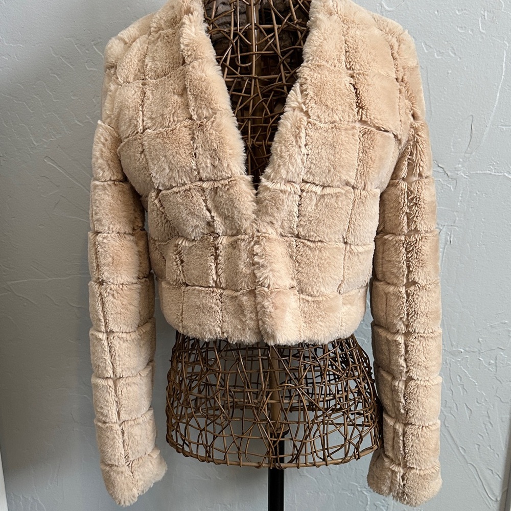 bebe Cream Teddy Jacket, size small. Cropped. Fully lined.